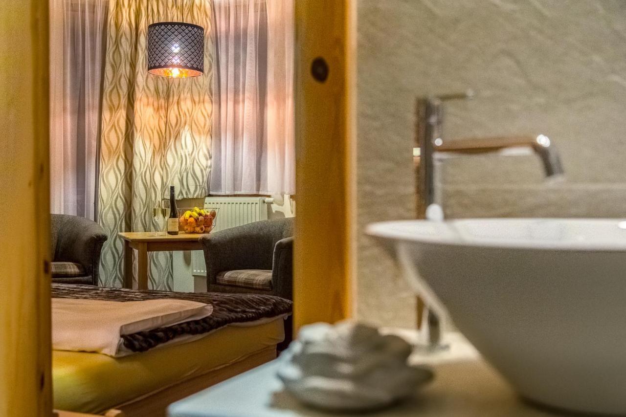 Apartmany A Studia Villa Flora 利托福卡西尼克 外观 照片