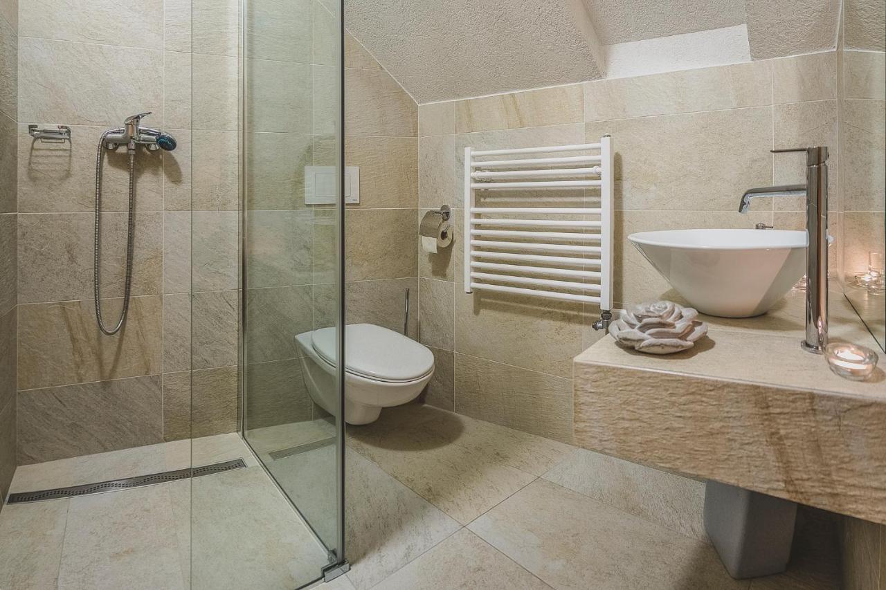 Apartmany A Studia Villa Flora 利托福卡西尼克 外观 照片