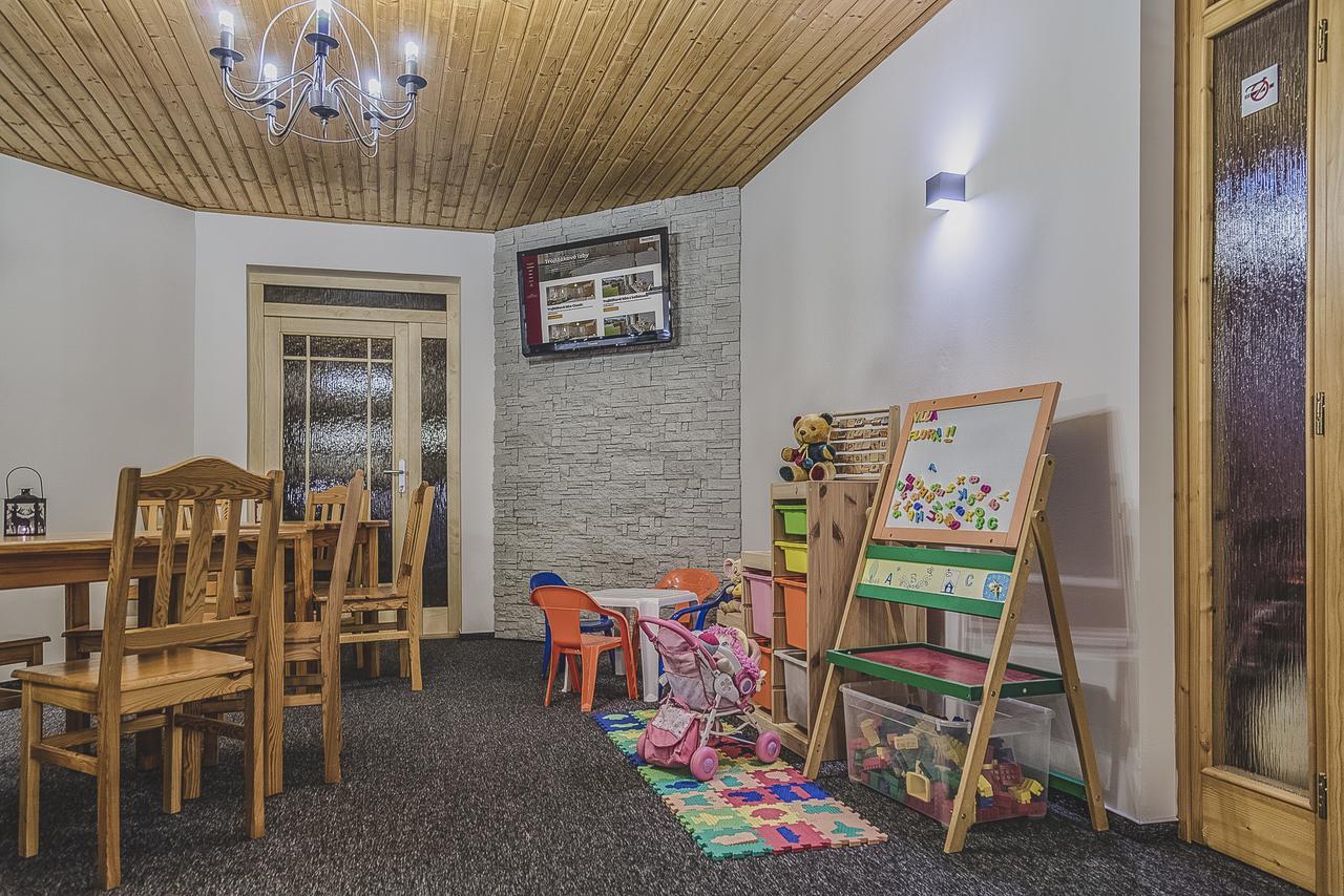 Apartmany A Studia Villa Flora 利托福卡西尼克 外观 照片