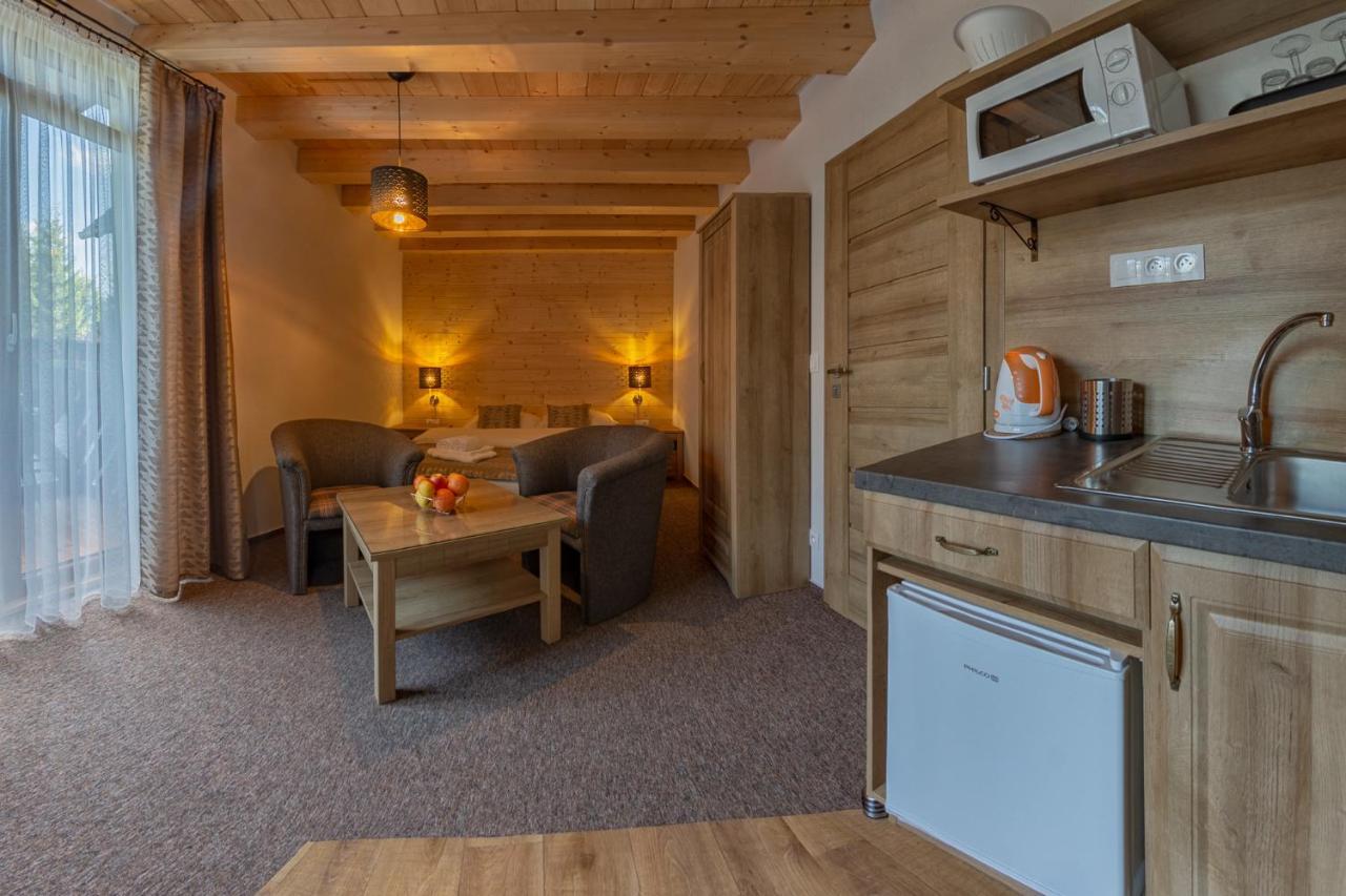 Apartmany A Studia Villa Flora 利托福卡西尼克 外观 照片
